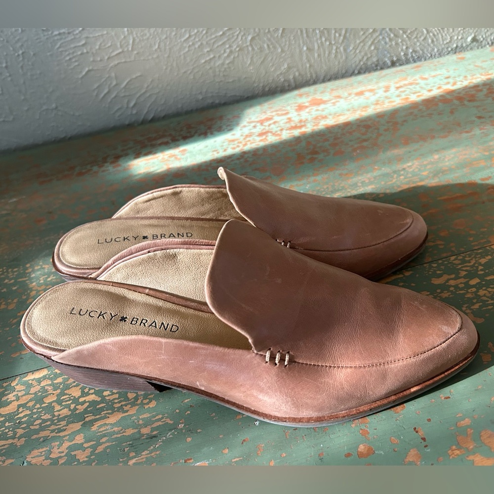 Lucky Brand Mule Shoes Color Tan/ Size 8